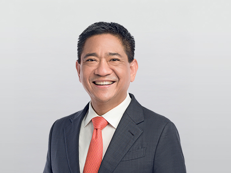 Mr Jason Moo, CEO Bank of Singapore