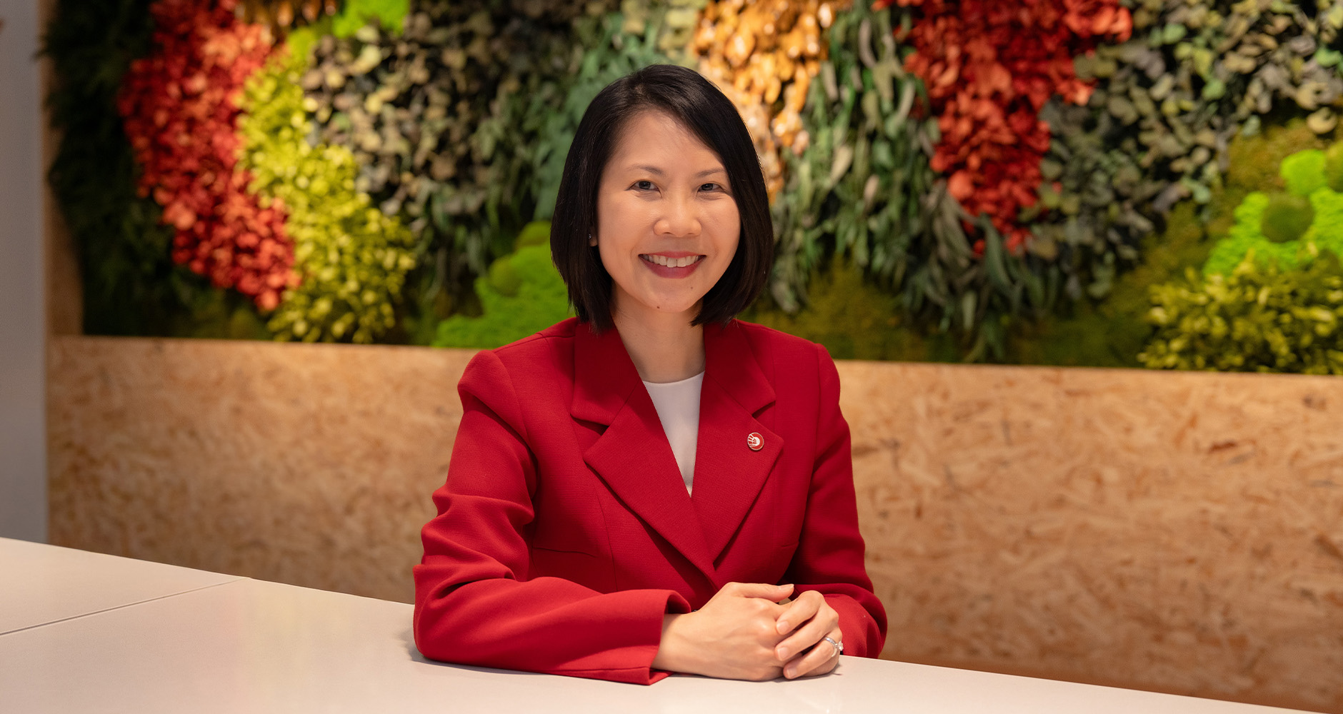 Ms Elaine Heng